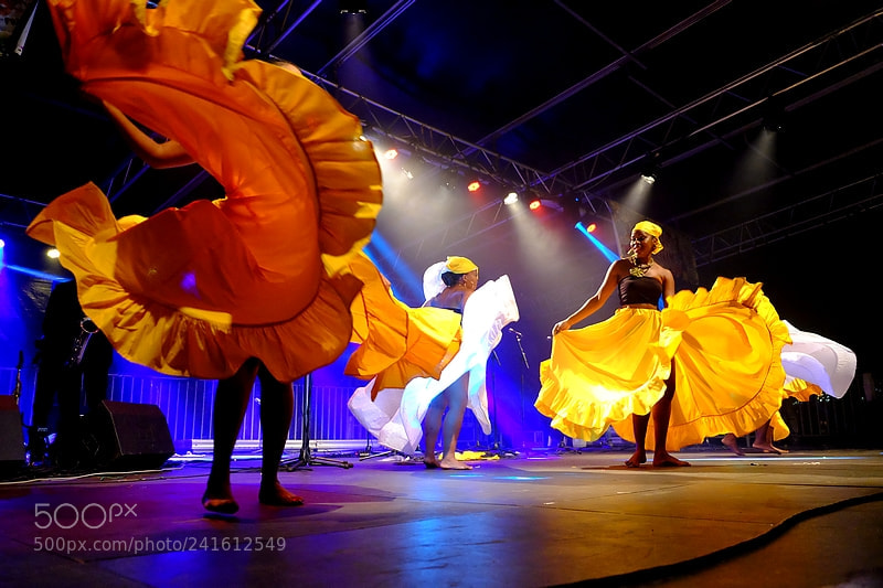 Fujifilm X-T10 sample photo. Danse locale photography