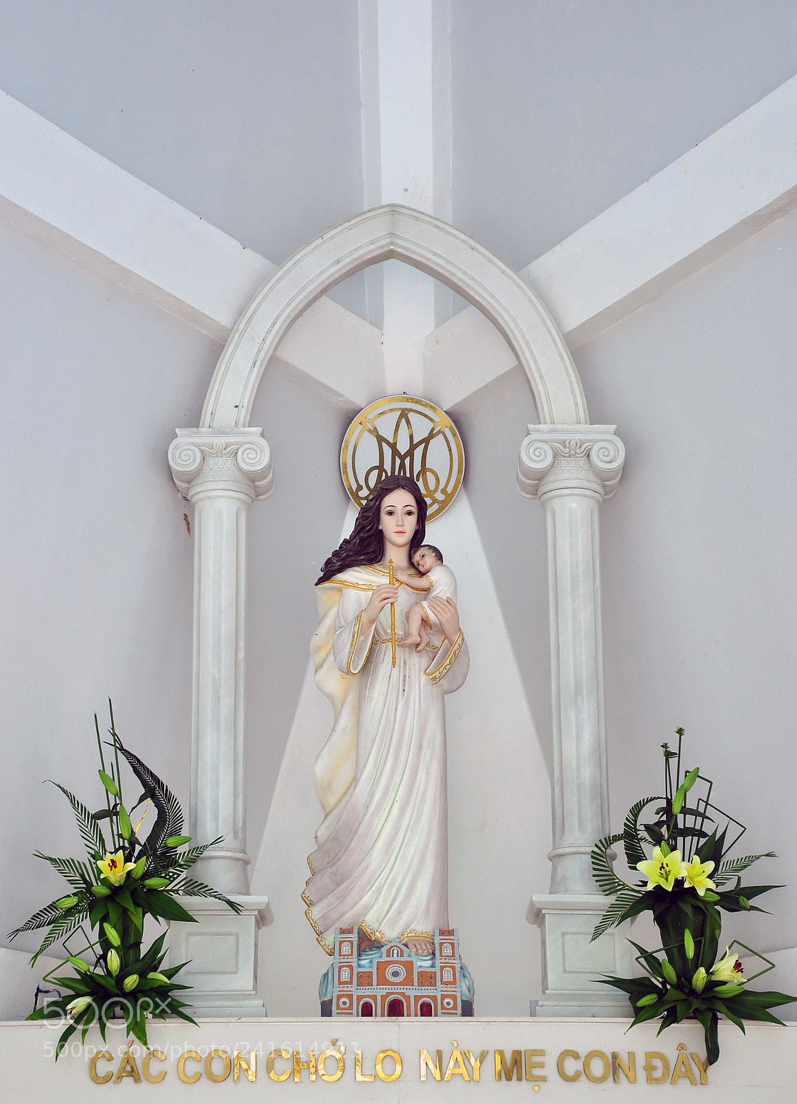 Nikon D90 sample photo. Holy mother of tra photography