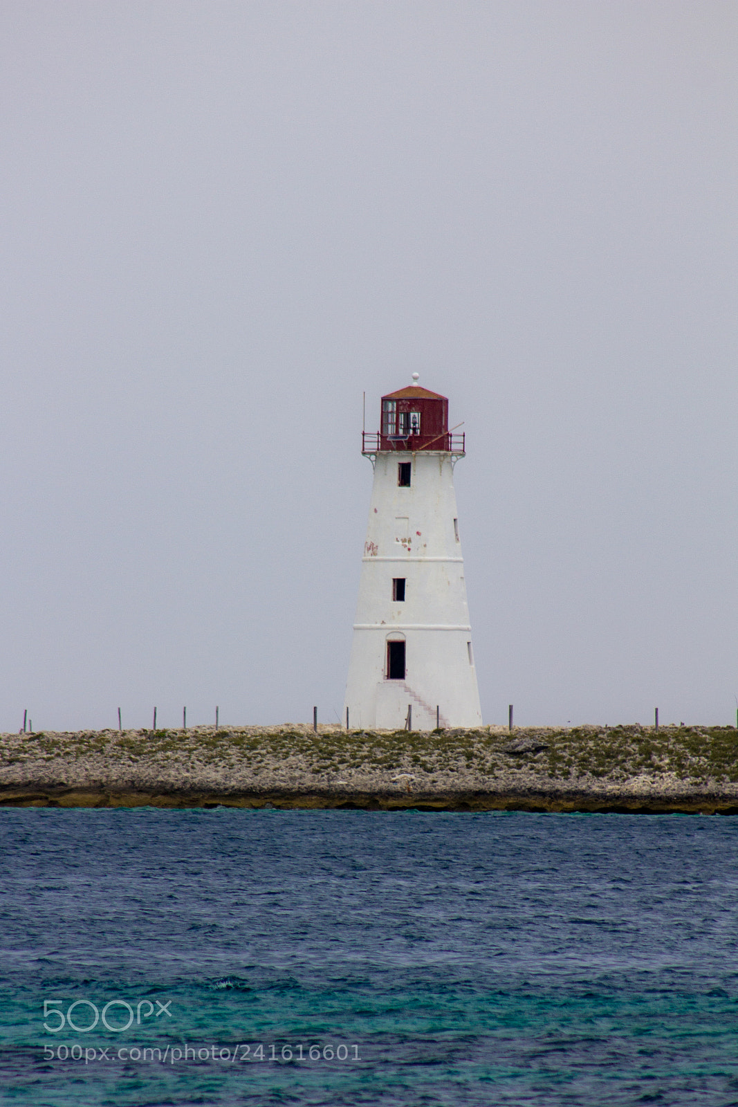 Canon EOS 550D (EOS Rebel T2i / EOS Kiss X4) sample photo. Old lighthouse - bahamas photography