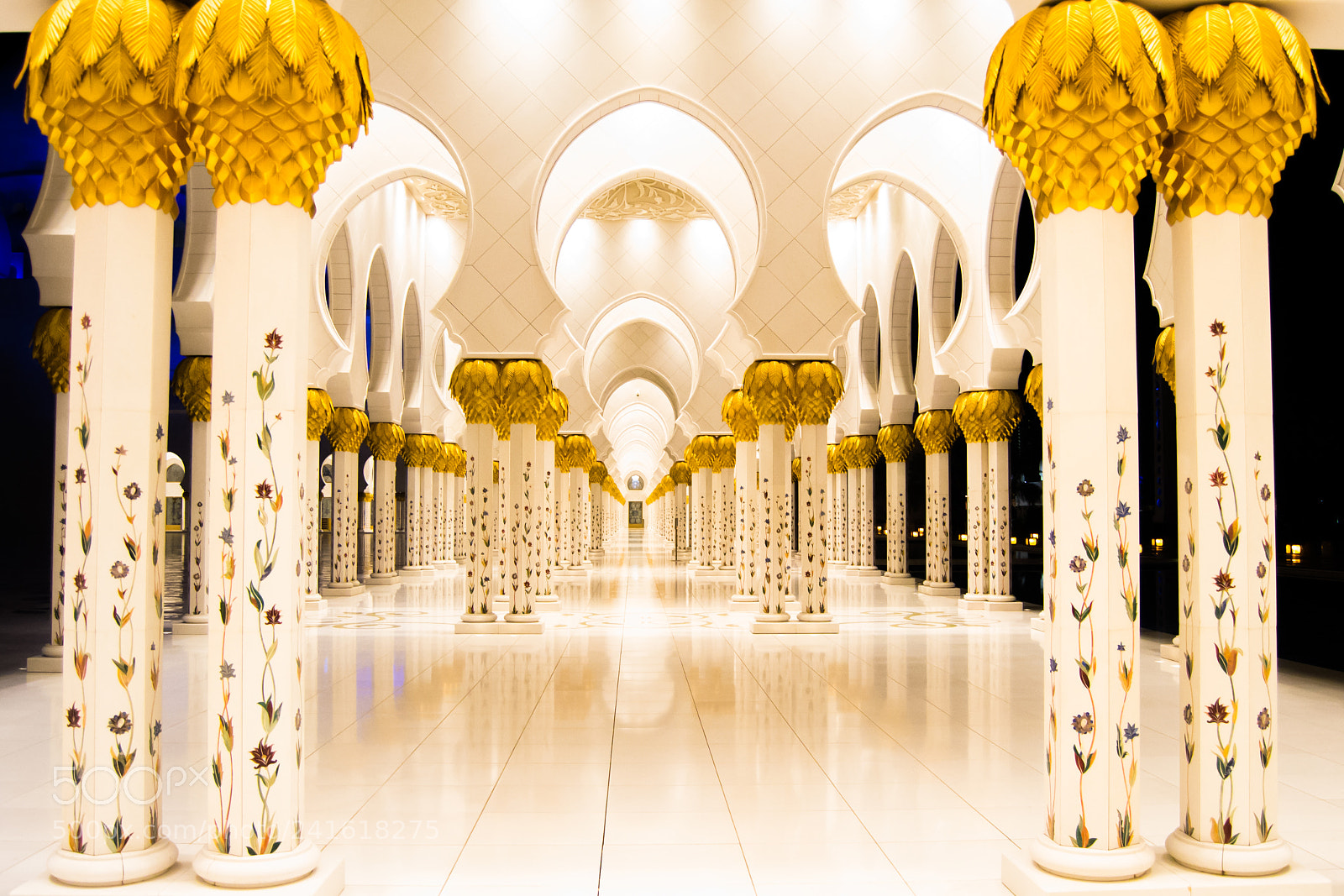 Nikon D3100 sample photo. The symmetrical pillars photography
