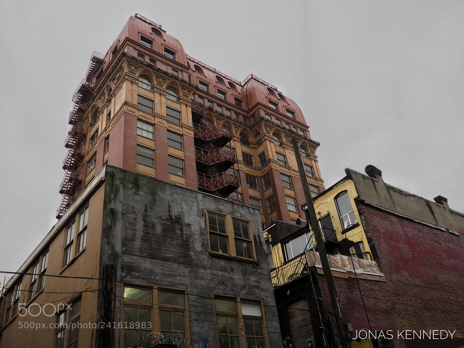 Olympus PEN E-PL8 sample photo. Old bricks photography