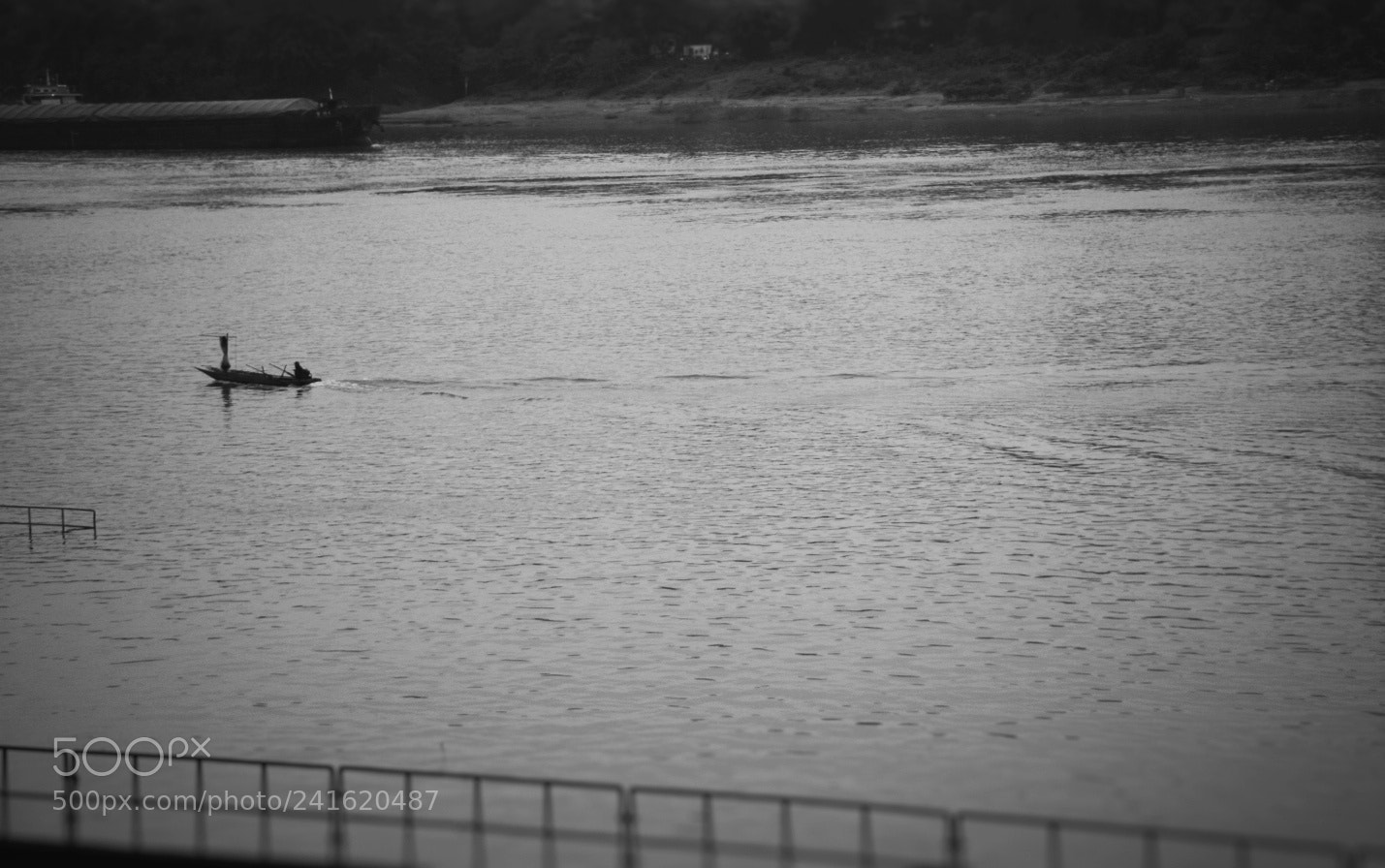 Nikon D7200 sample photo. 越冬的舟 photography