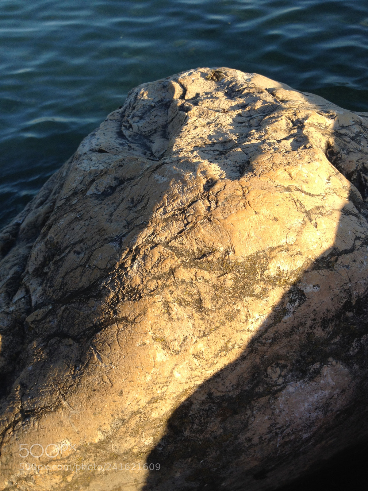 Apple iPhone 4S sample photo. La douce pierre chaude photography