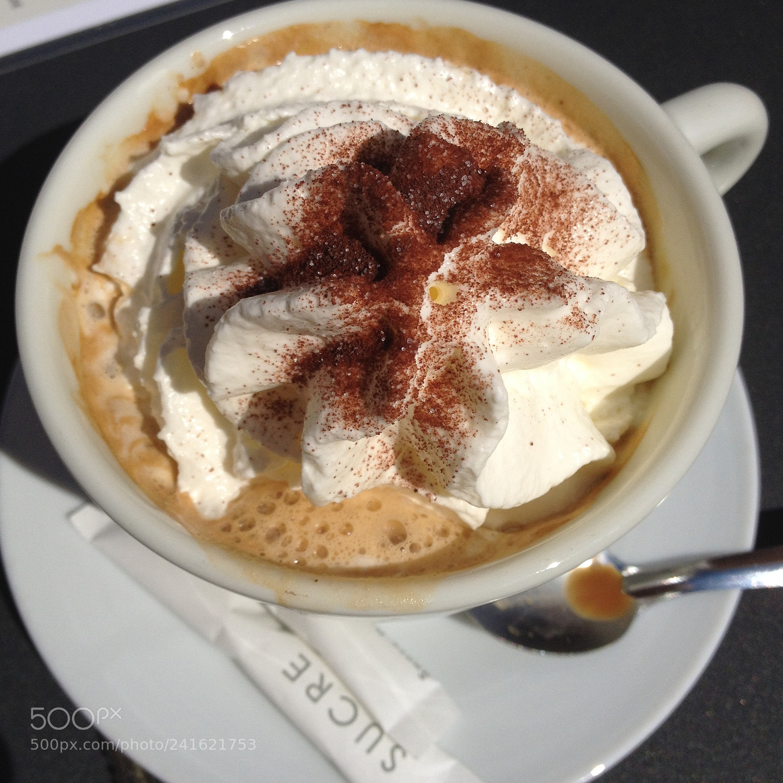 Apple iPhone 4S sample photo. Un café liégeois photography