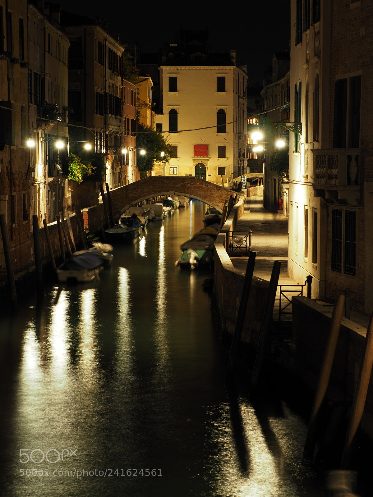 Olympus OM-D E-M5 II sample photo. Venezia_161004_pa043236_40150.jpg photography