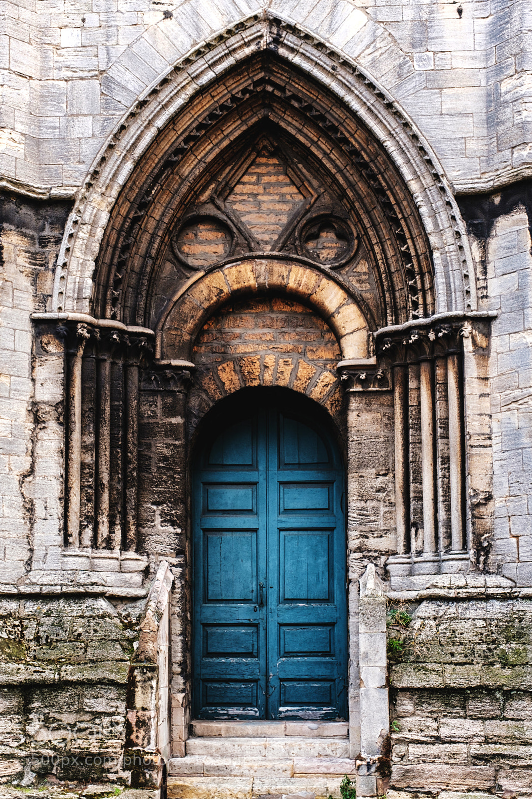 Fujifilm X-T2 sample photo. Doors and windows photography