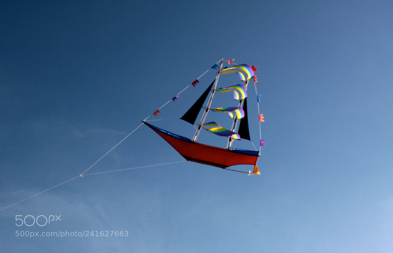 Canon EOS 500D (EOS Rebel T1i / EOS Kiss X3) sample photo. Sky boat photography