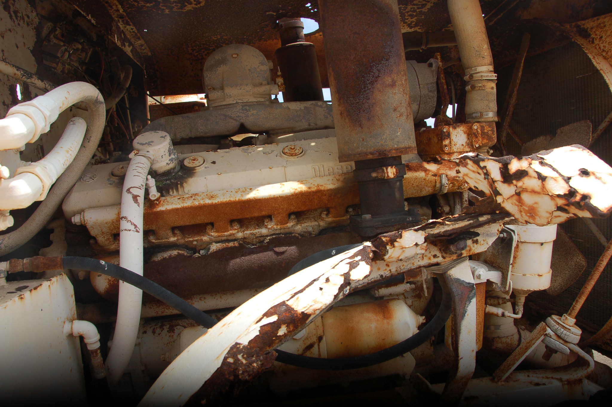 Nikon D50 sample photo. Motor heavy equipment photography