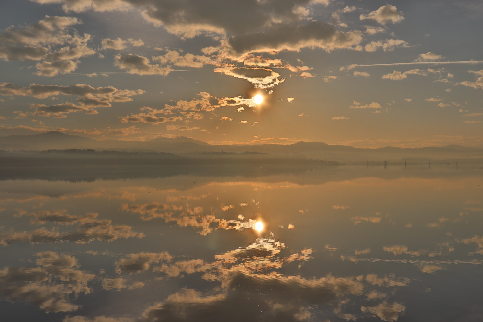Canon EF-S 18-55mm F4-5.6 IS STM sample photo. Jezero modrac photography