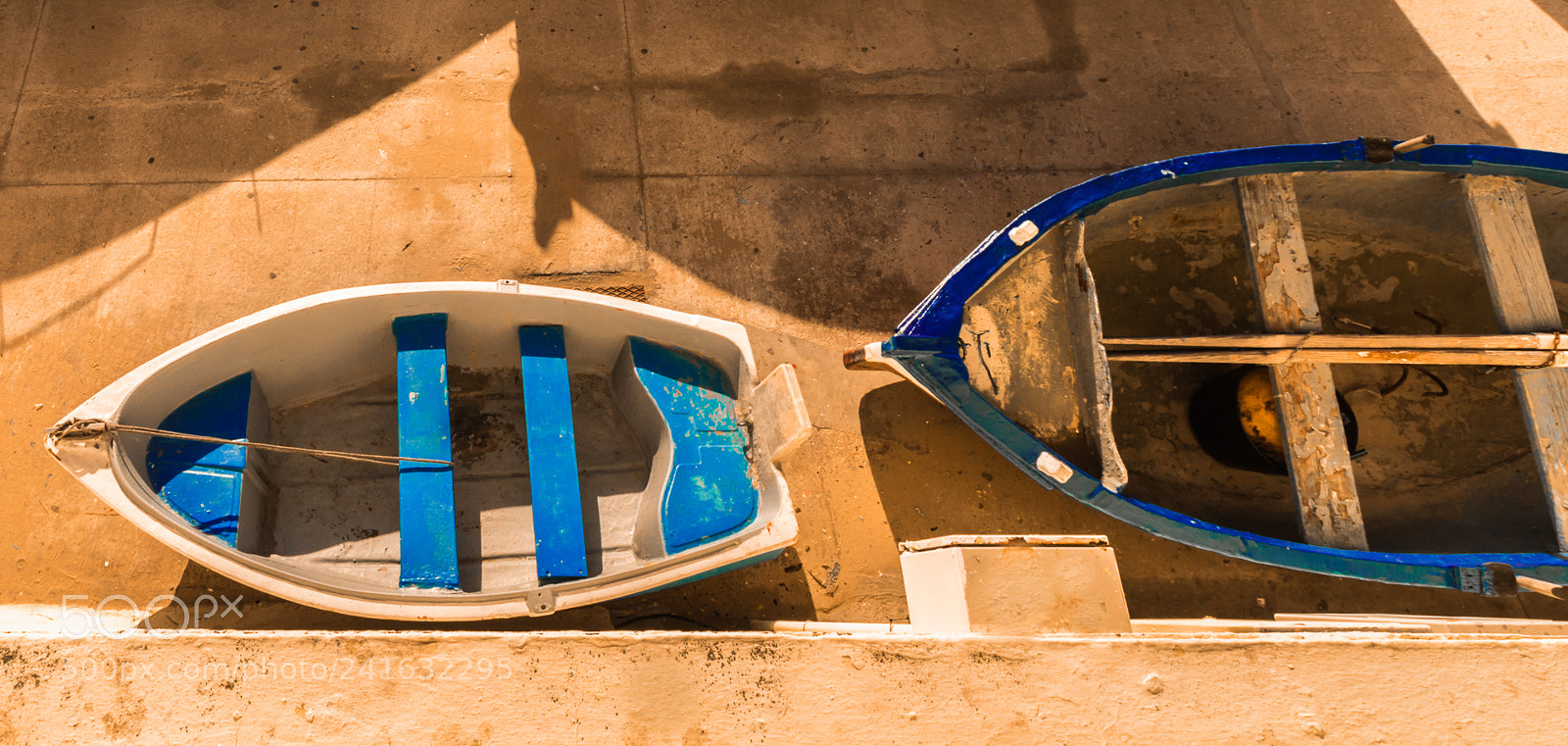 Canon EOS 750D (EOS Rebel T6i / EOS Kiss X8i) sample photo. The blue twins photography