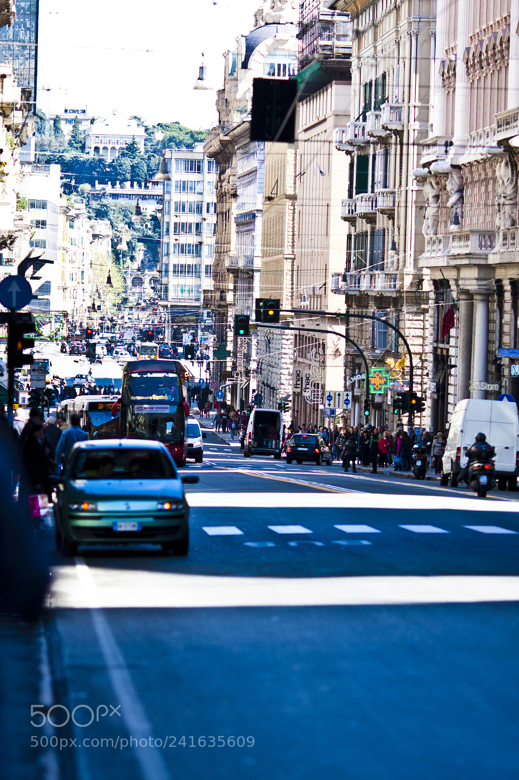 Canon EOS 40D sample photo. Genoa's main street photography