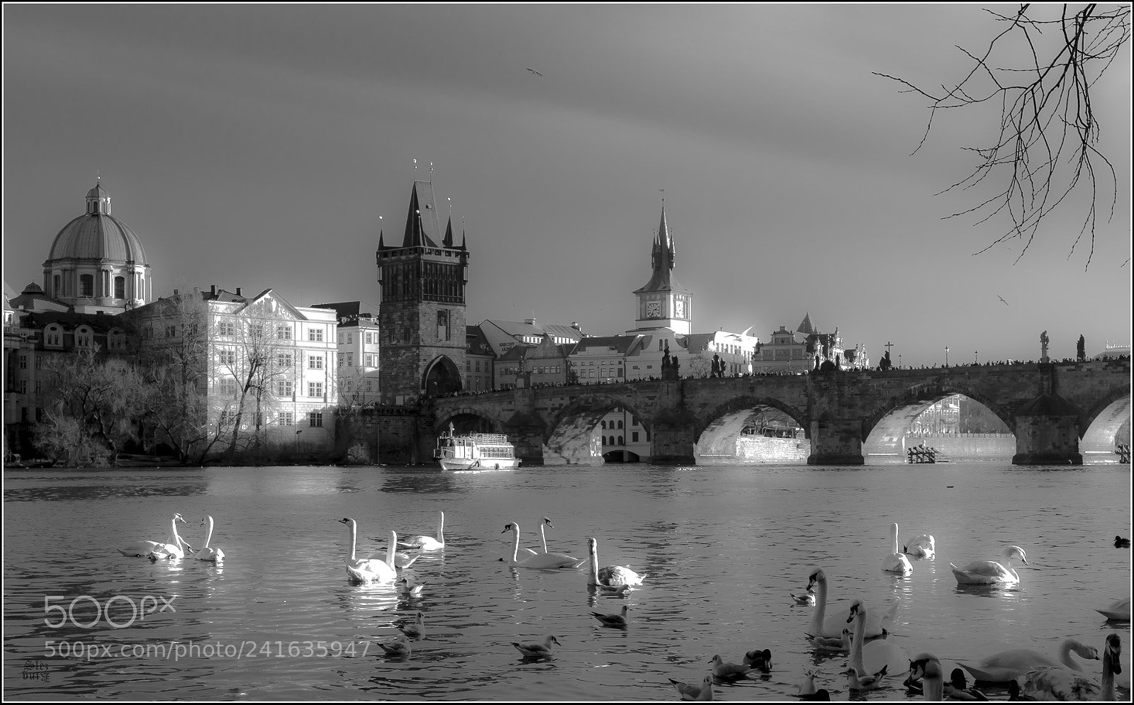 Pentax K-5 sample photo. Prague. christmas morning photography