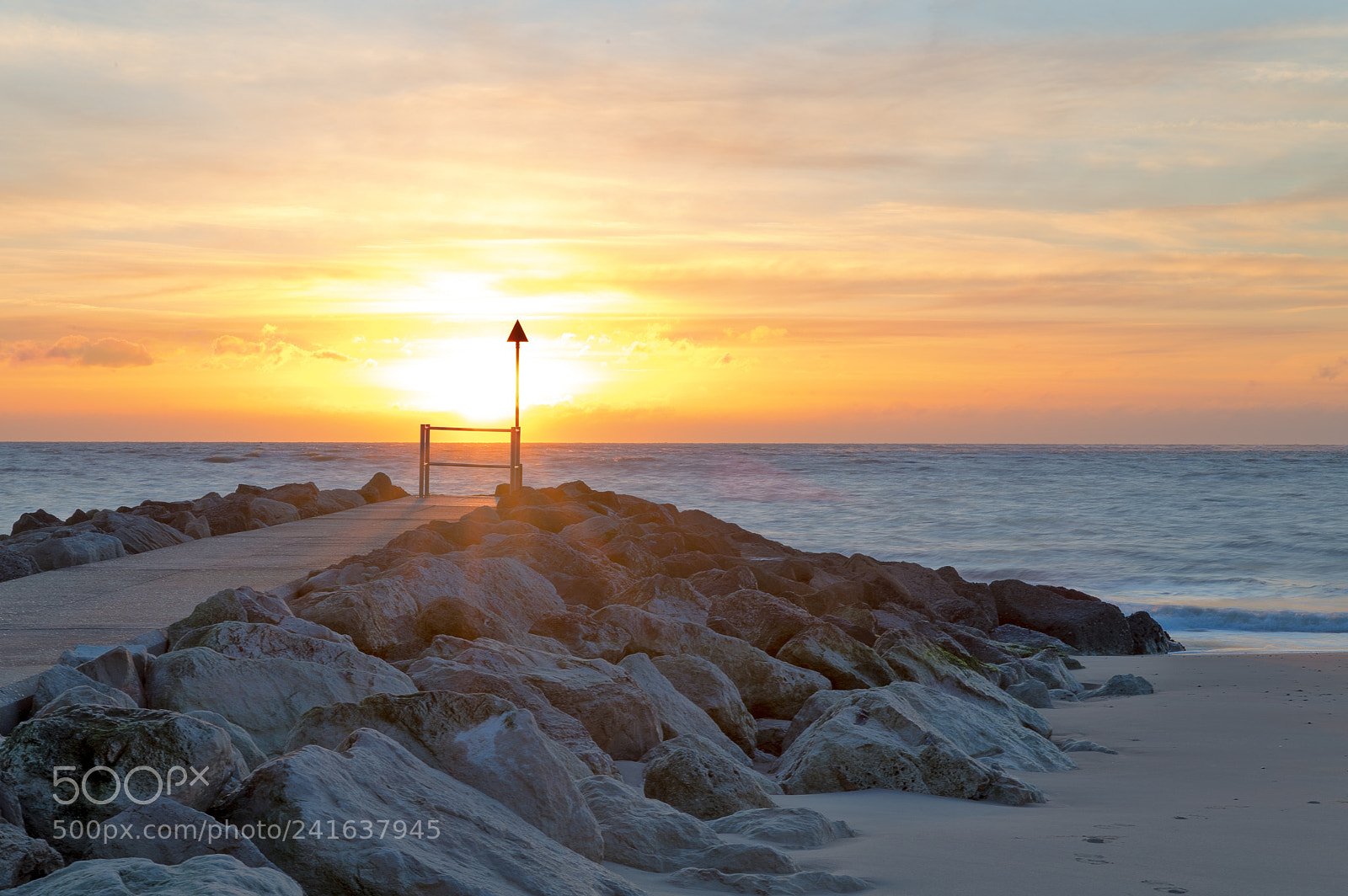 Canon EOS 6D Mark II sample photo. A very cold sandbanks photography
