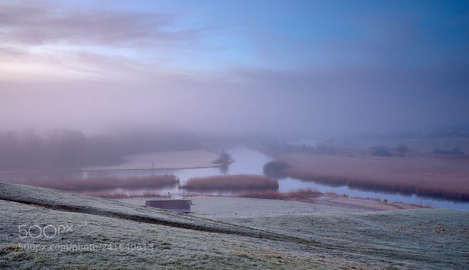 Sony a7 II sample photo. Fog in the valley photography