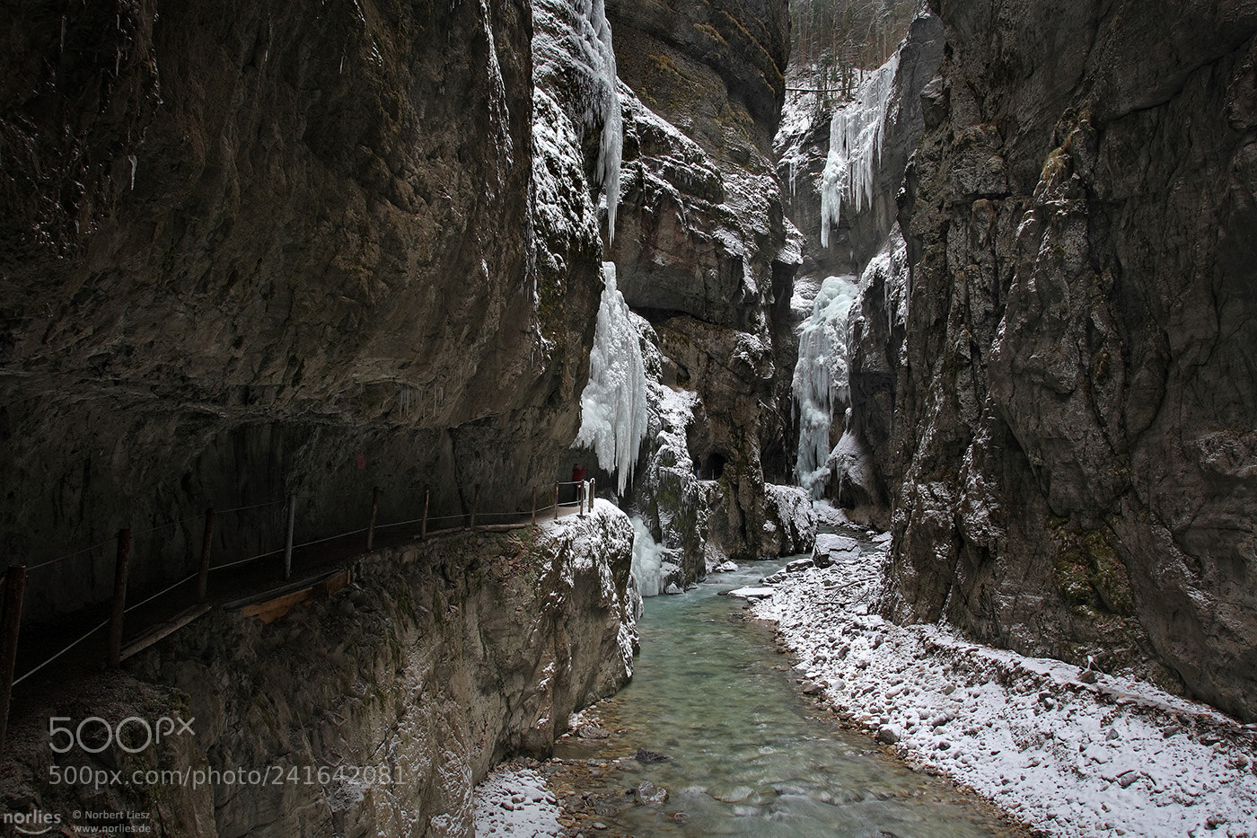 Canon EOS 5D sample photo. Ice universe photography