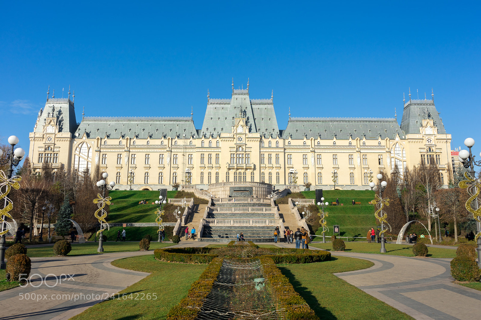 Sony a7 II sample photo. The palace photography