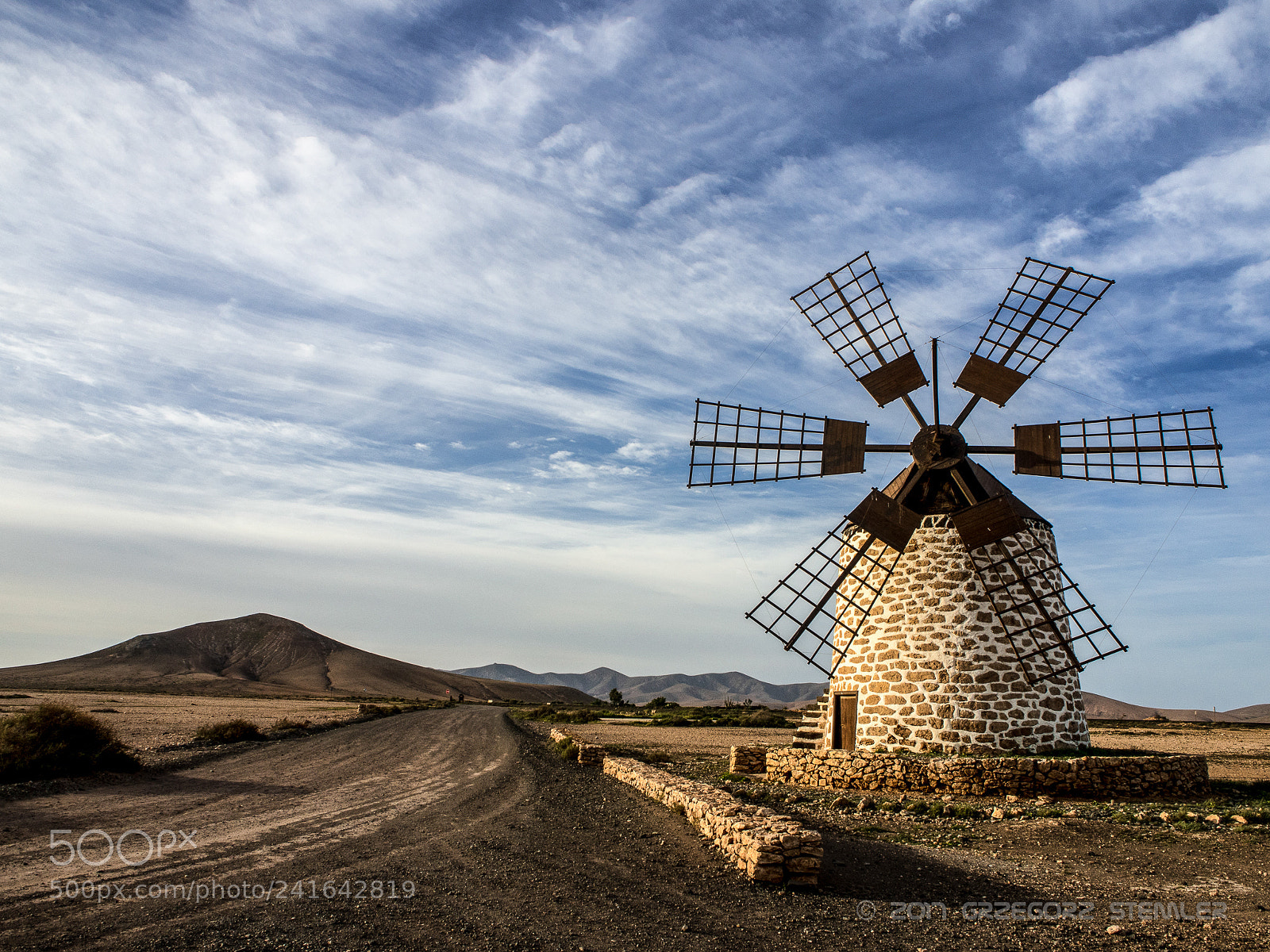 Olympus PEN E-PL7 sample photo. Windmill photography