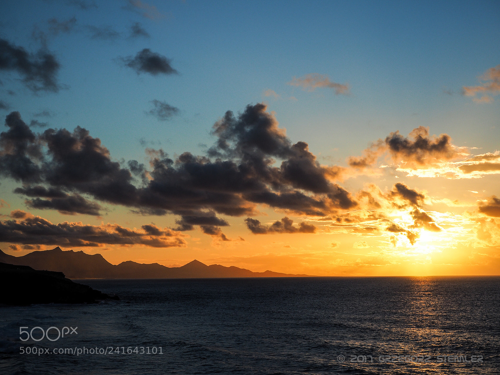 Olympus PEN E-PL7 sample photo. Sunset photography