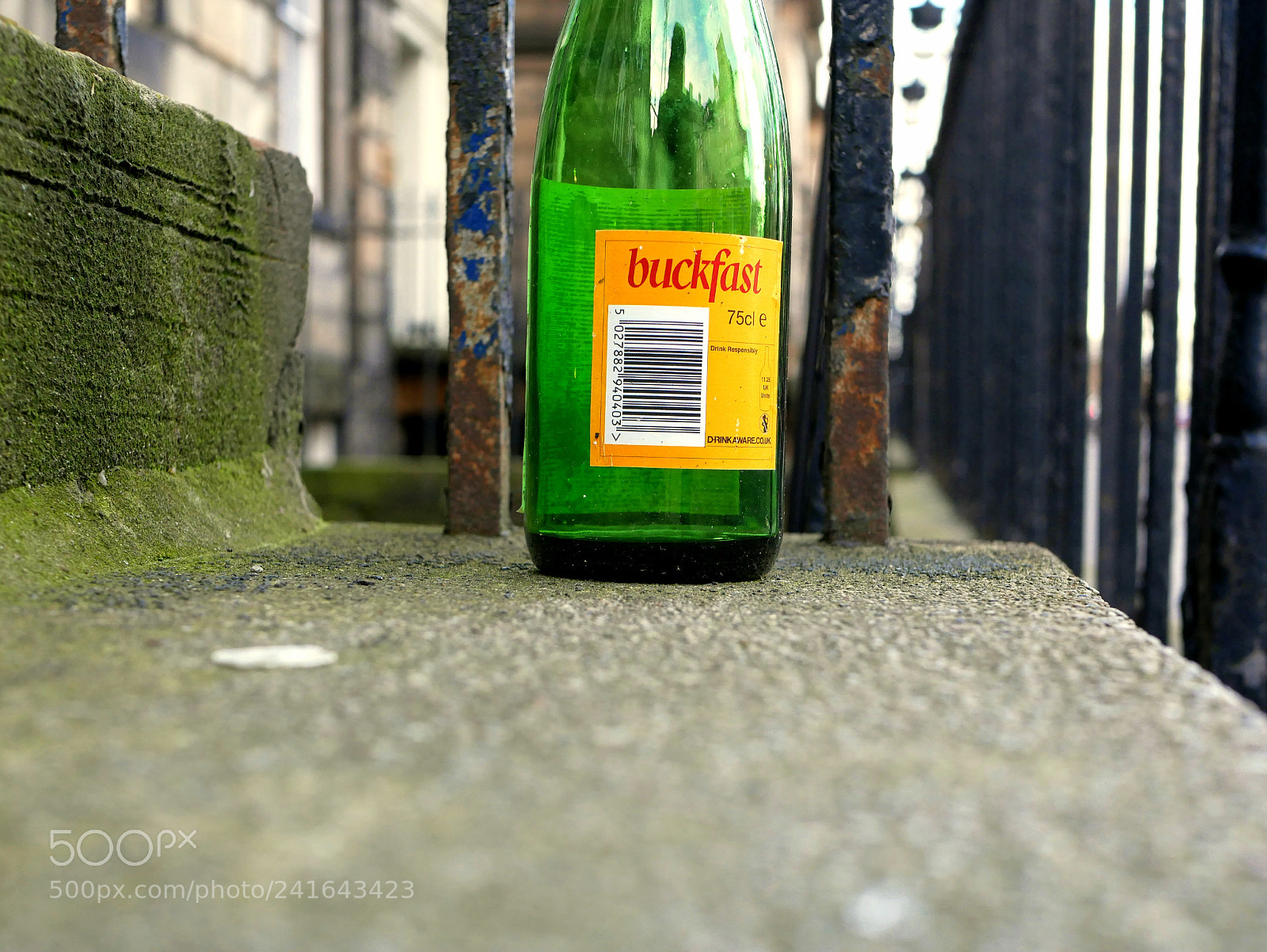 Panasonic Lumix DMC-GX85 (Lumix DMC-GX80 / Lumix DMC-GX7 Mark II) sample photo. West end on the photography