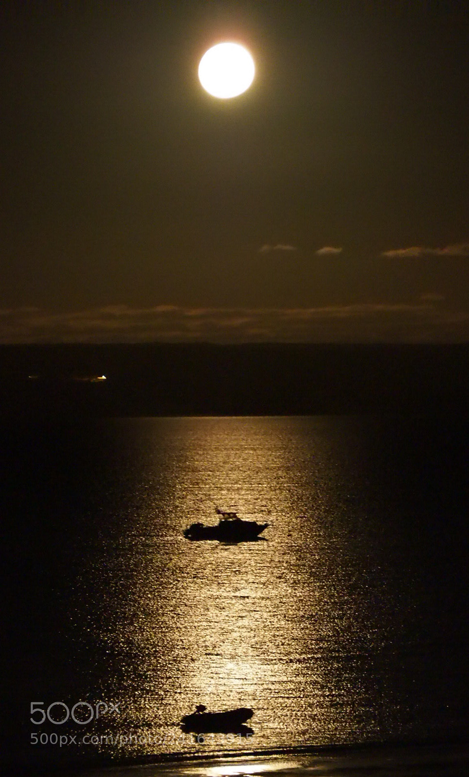 Olympus OM-D E-M10 II sample photo. Super moon photography