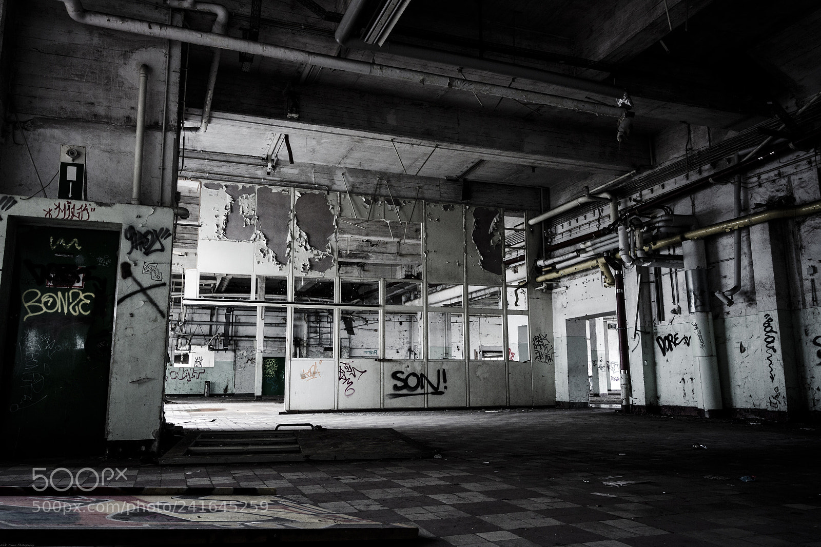 Canon EOS 50D sample photo. / decline of an empire \ photography