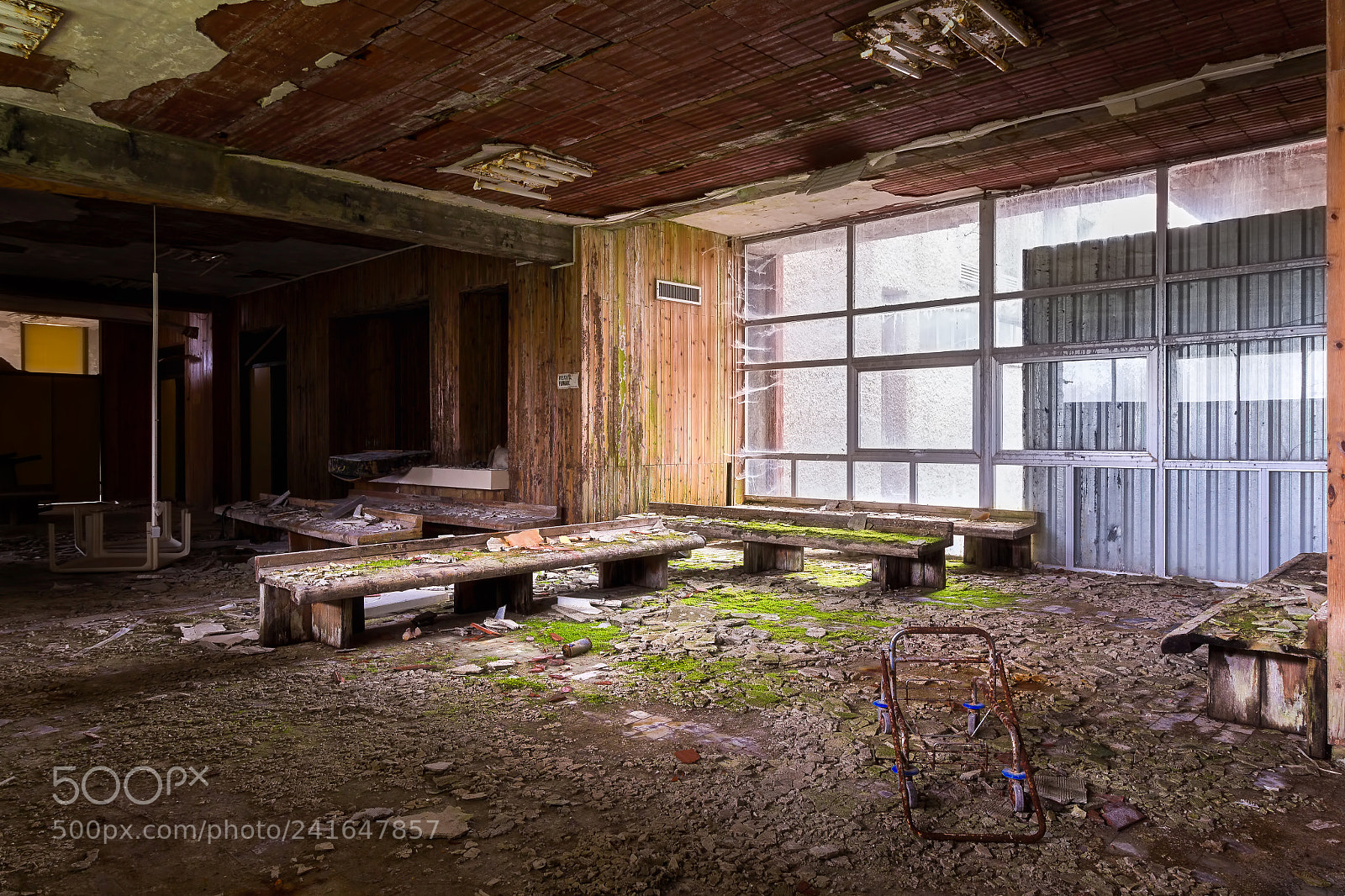 Canon EOS 650D (EOS Rebel T4i / EOS Kiss X6i) sample photo. Abandoned room. photography