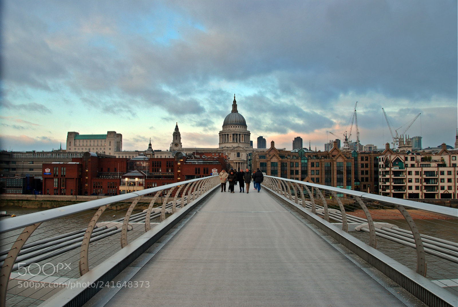 Nikon D80 sample photo. Millenium bridge at dusk photography