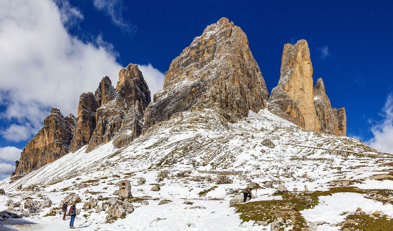 Canon EOS 550D (EOS Rebel T2i / EOS Kiss X4) sample photo. Skyscrapers, dolomiti , italia photography