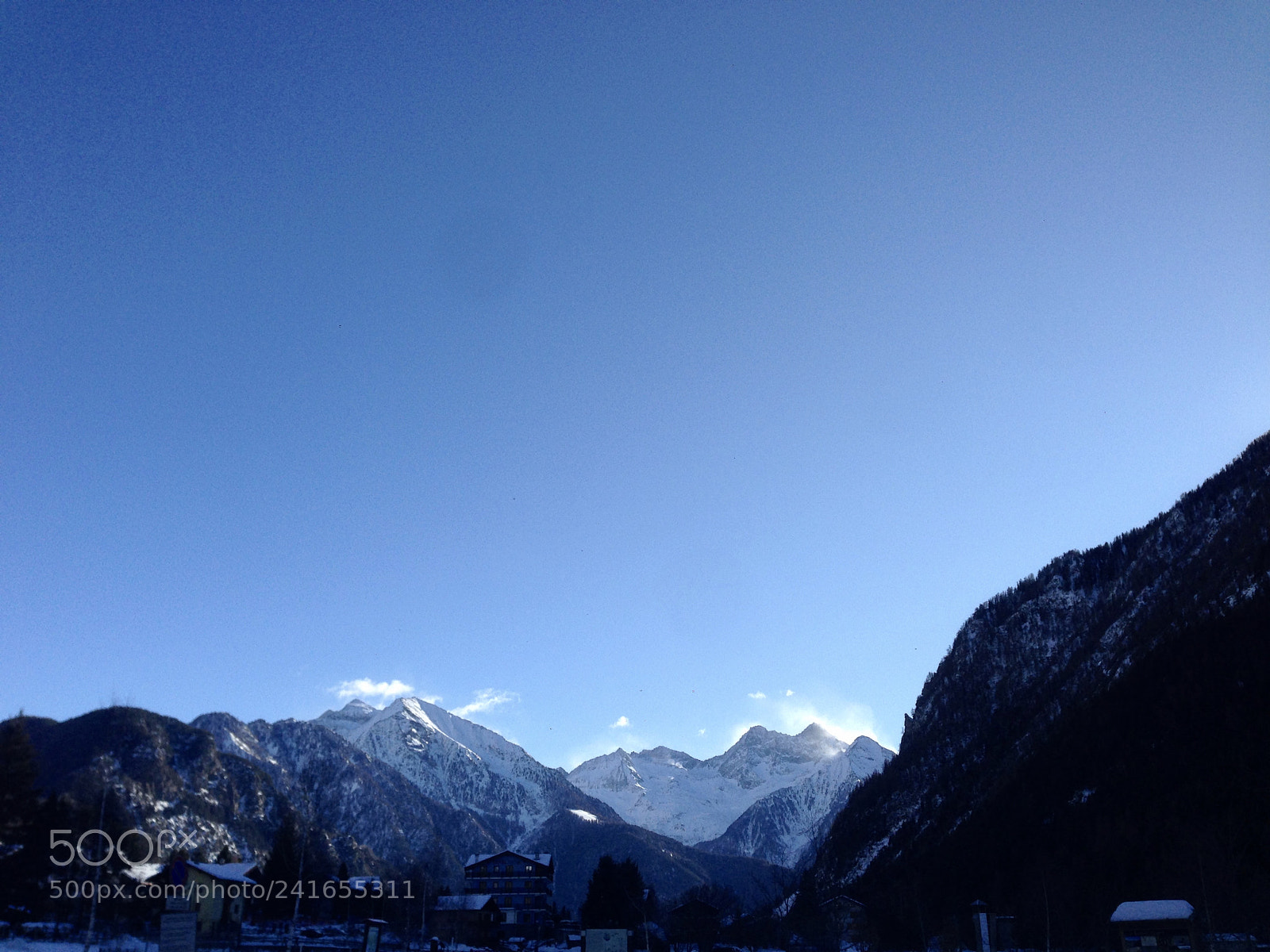 Apple iPhone 5 sample photo. Challand saint victor photography