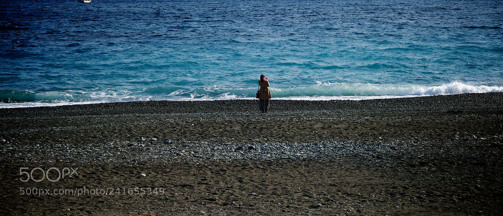 Sigma sd Quattro sample photo. A woman on the photography