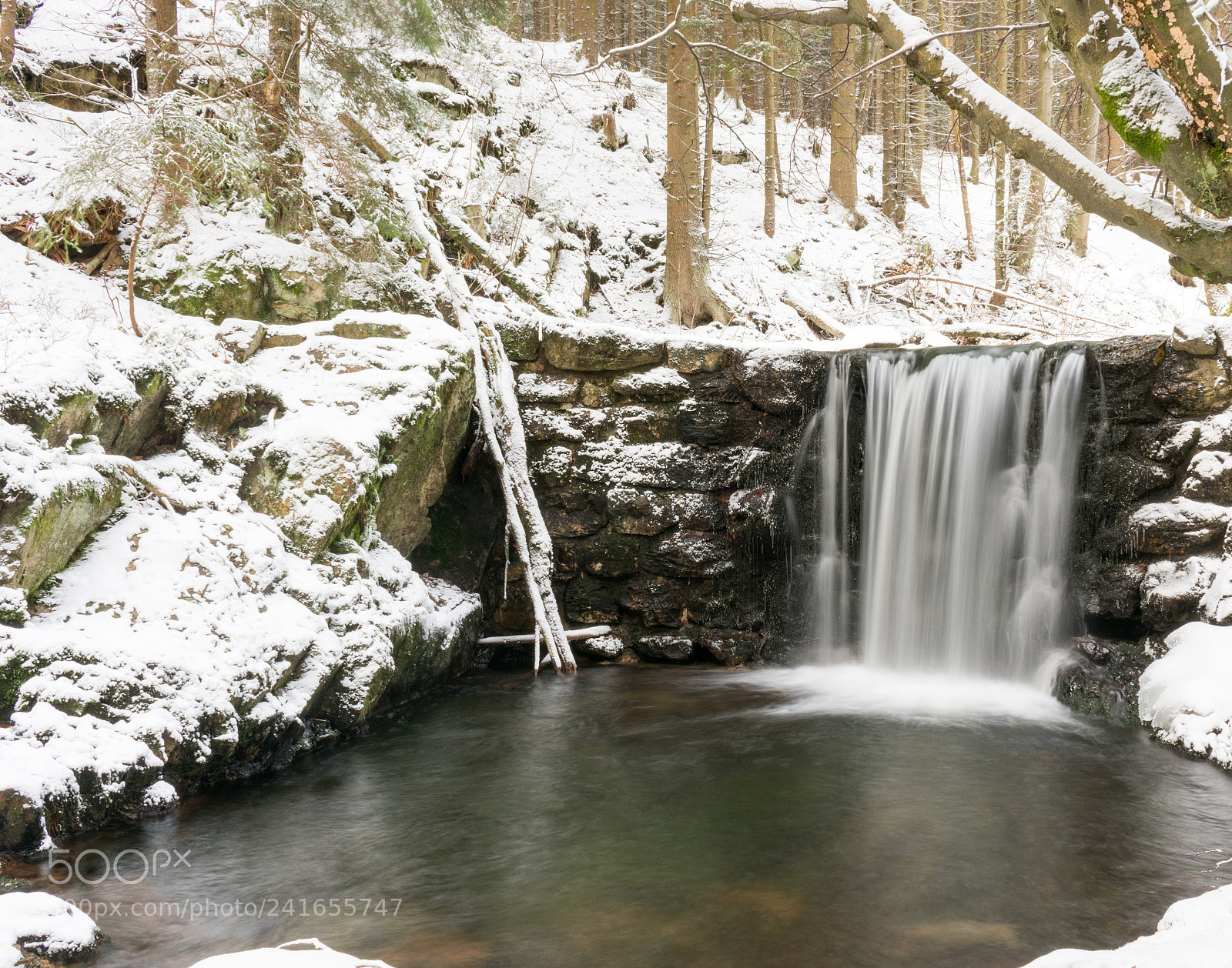 Nikon D3400 sample photo. Winter waterfall photography