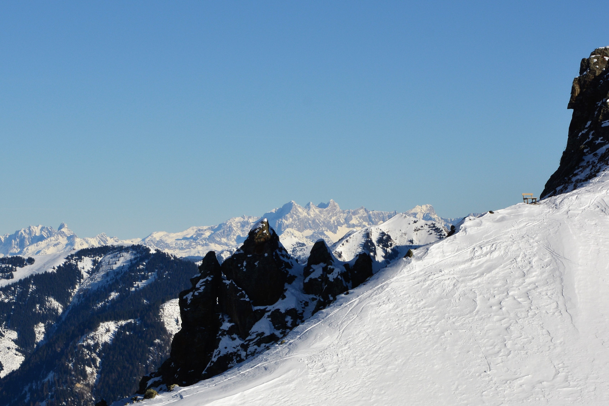 Sigma 17-50mm F2.8 EX DC OS HSM sample photo. Dachstein photography