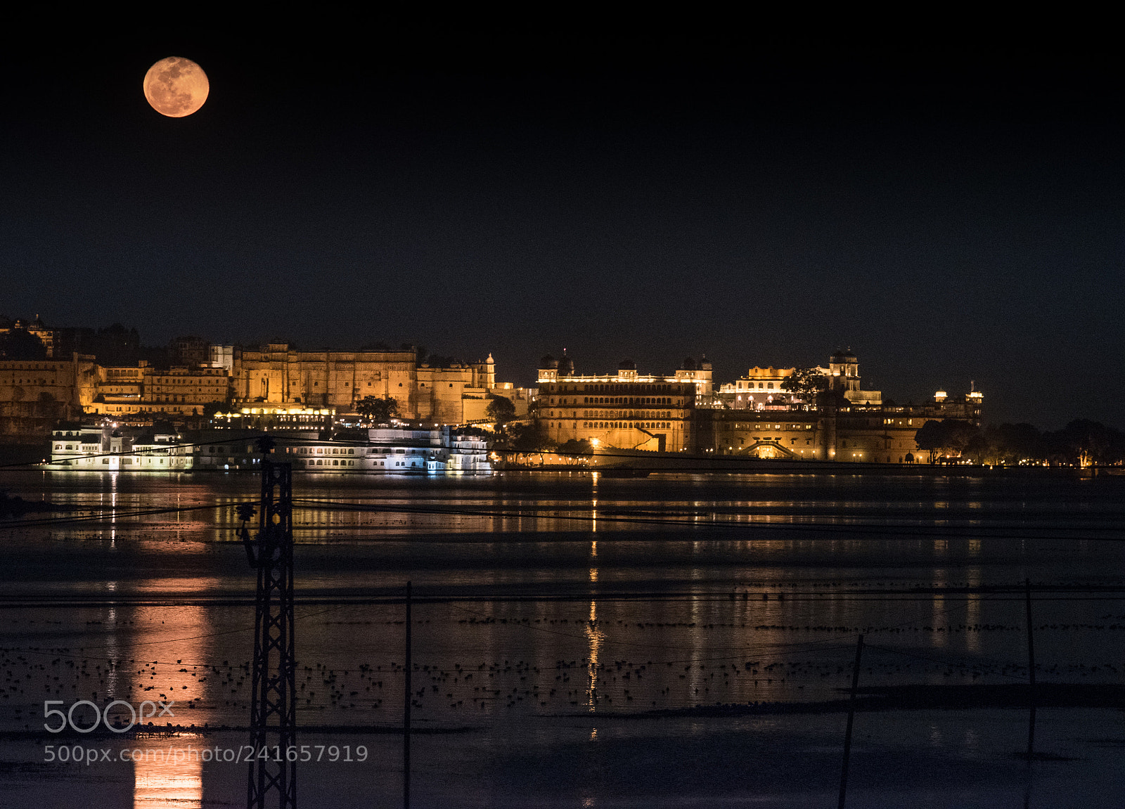 Nikon D750 sample photo. Moonrise over city palace photography