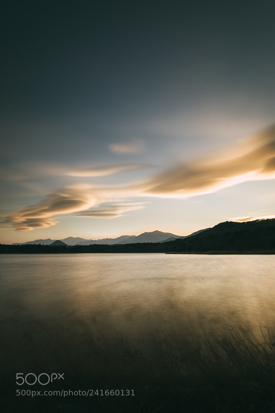 Fujifilm X-T10 sample photo. Golden sunset at lake photography