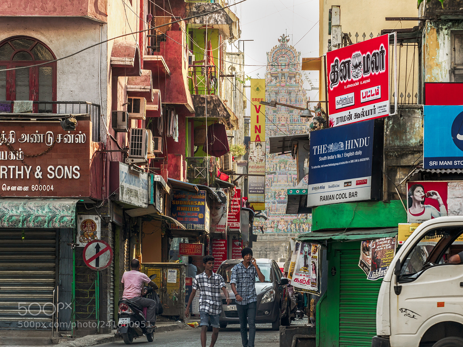Olympus OM-D E-M5 II sample photo. Lanes of mylapore photography