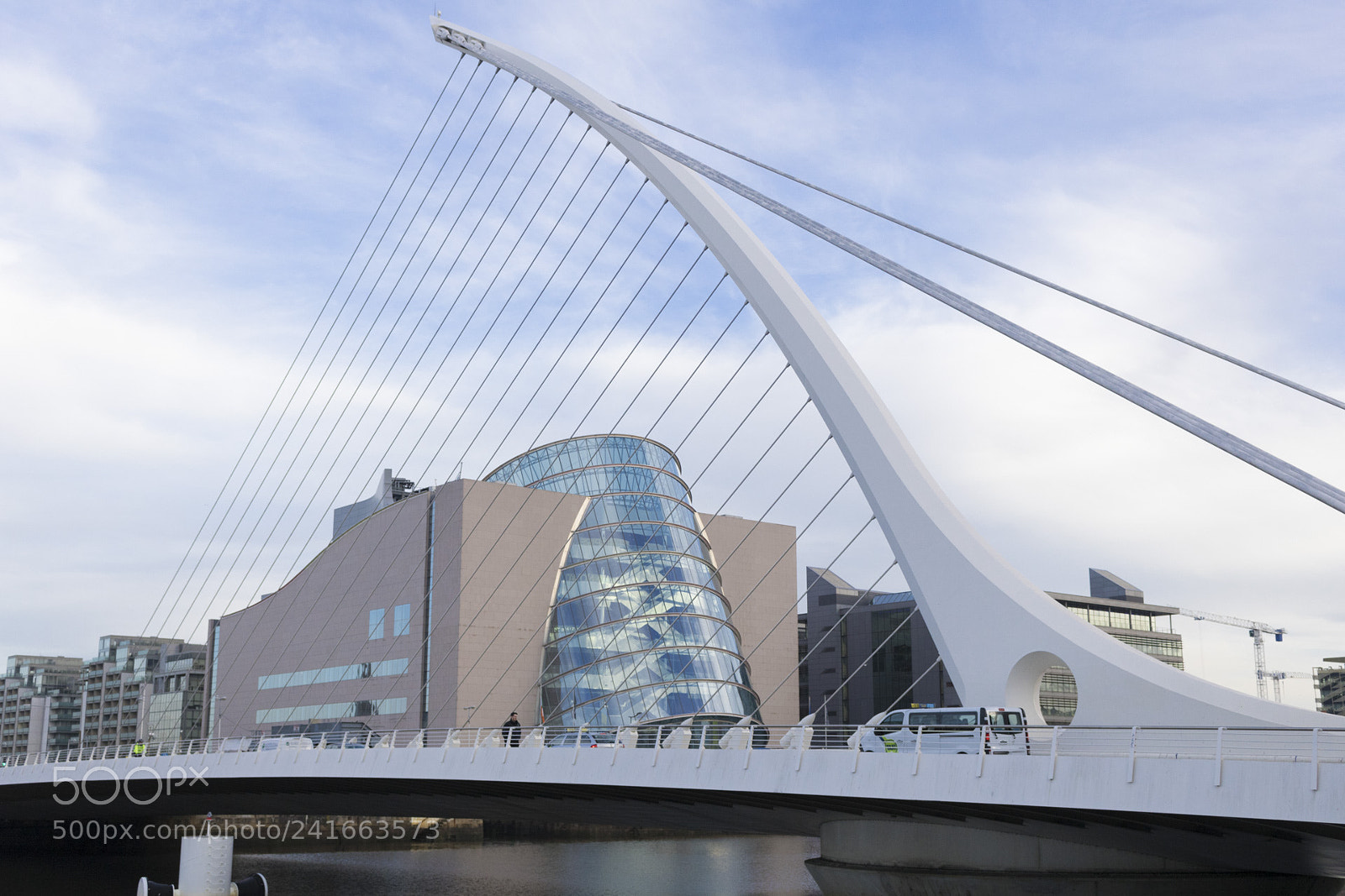 Canon EOS 750D (EOS Rebel T6i / EOS Kiss X8i) sample photo. Convention centre photography