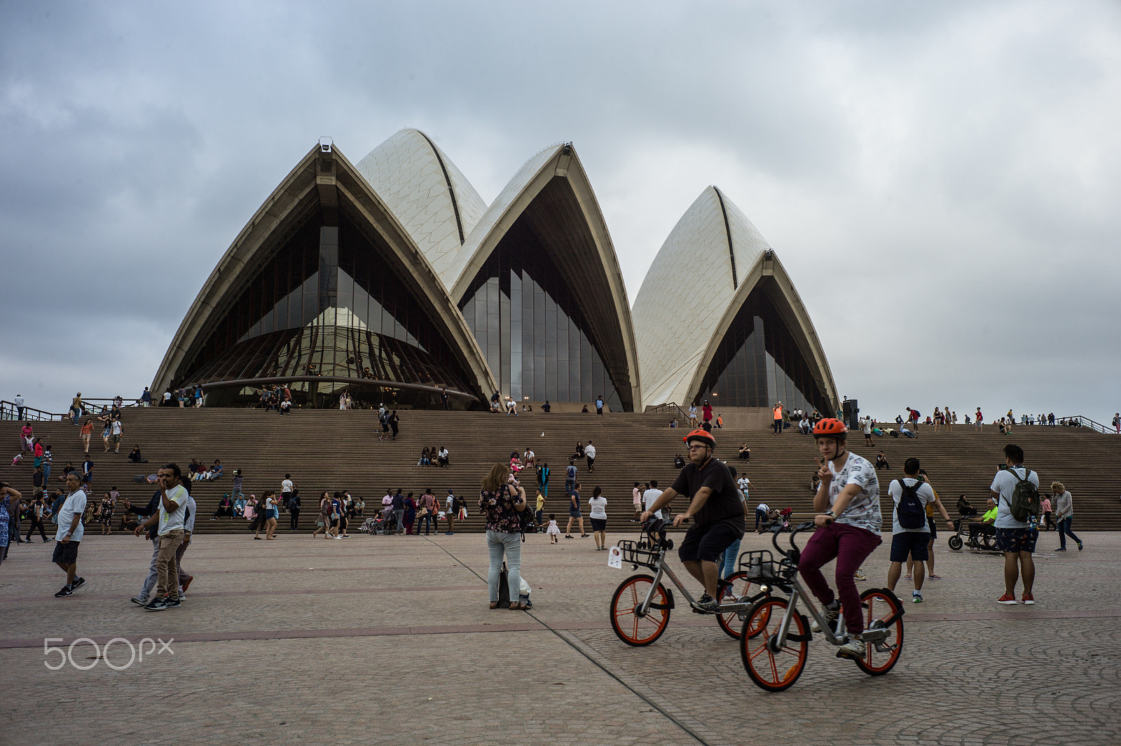 Tele-Elmar-M 135mm f/4 (II) sample photo. Opera house photography