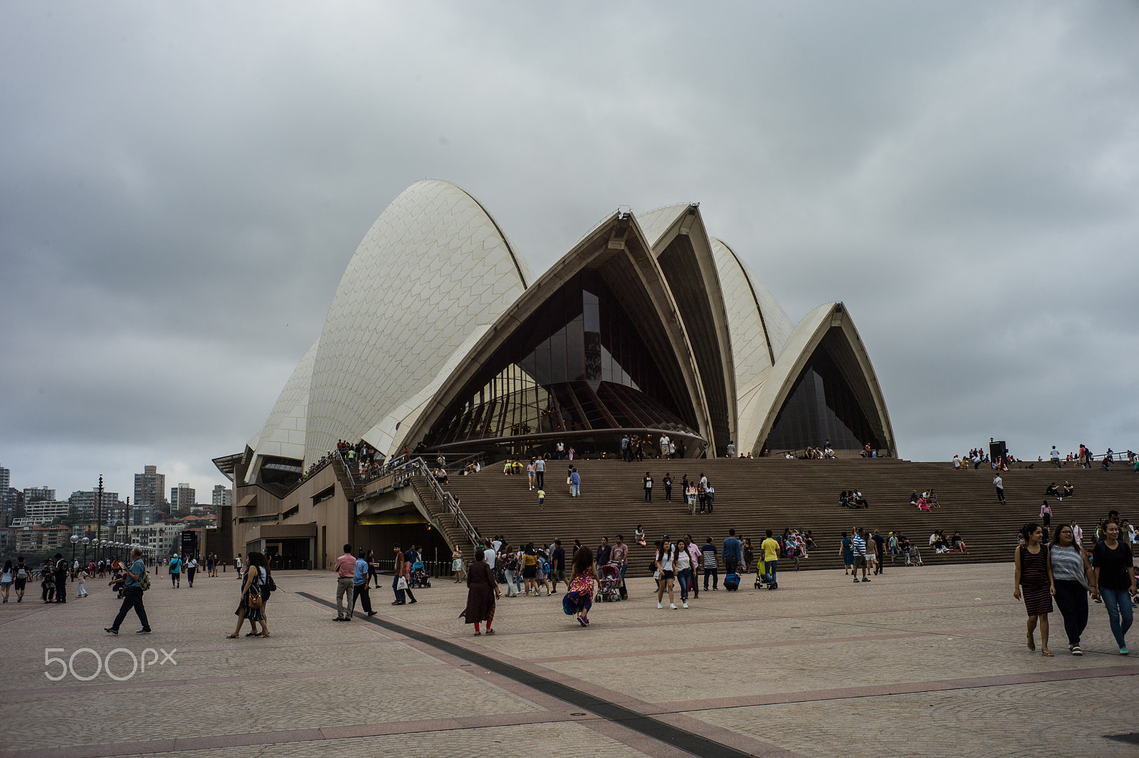 Leica M9 + Tele-Elmar-M 135mm f/4 (II) sample photo. Opera house photography