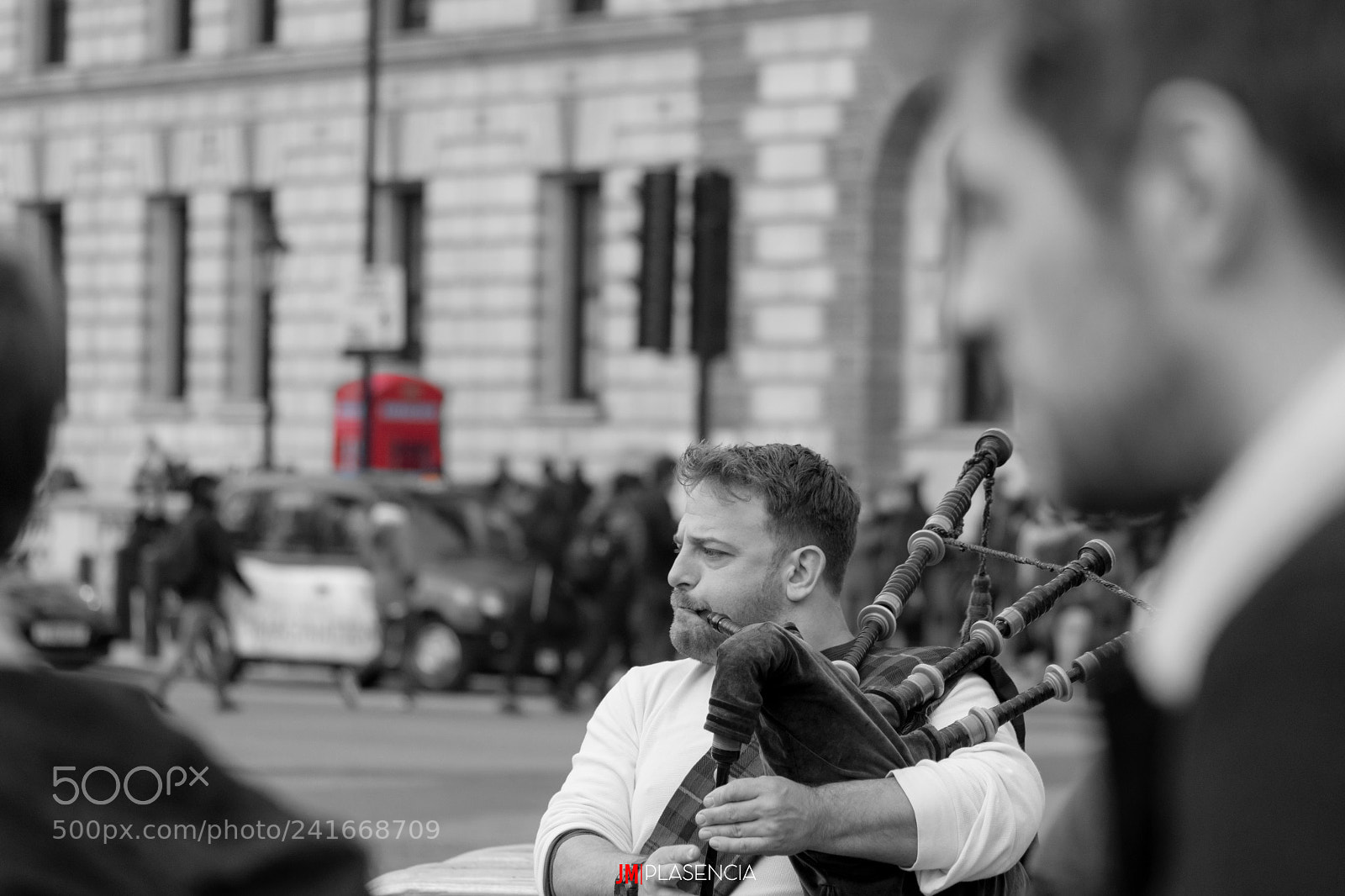 Nikon D7500 sample photo. Street musician london photography