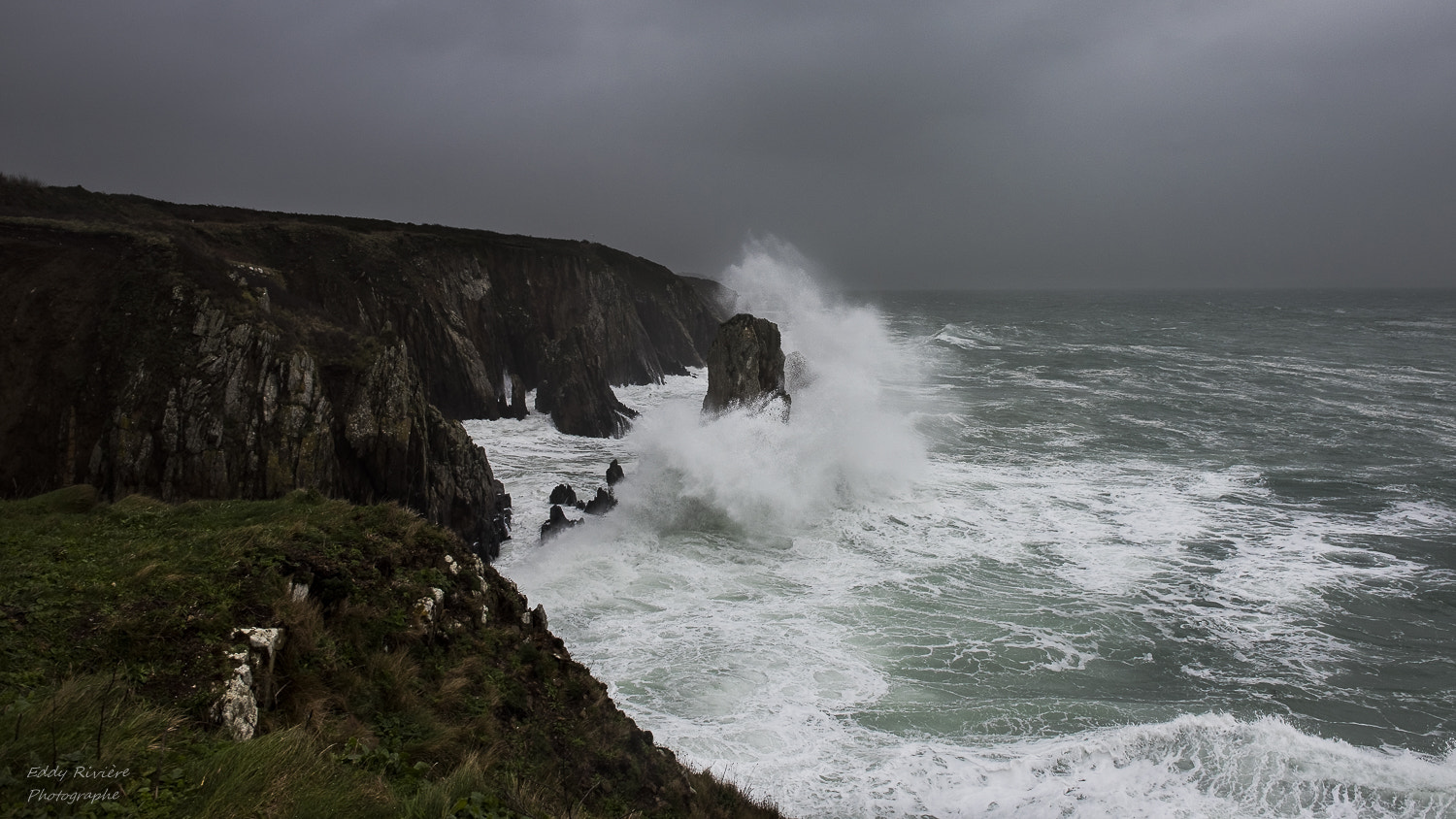 Nikon AF-S Nikkor 24-70mm F2.8G ED sample photo. Brittany coast photography