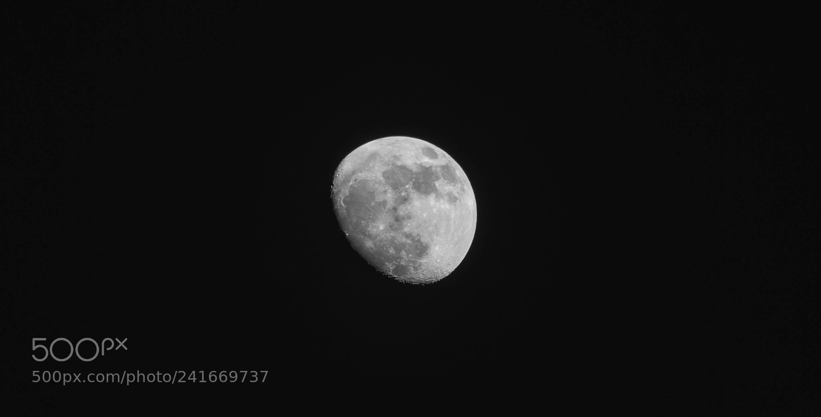 Canon EOS 600D (Rebel EOS T3i / EOS Kiss X5) sample photo. Second moon shot. photography