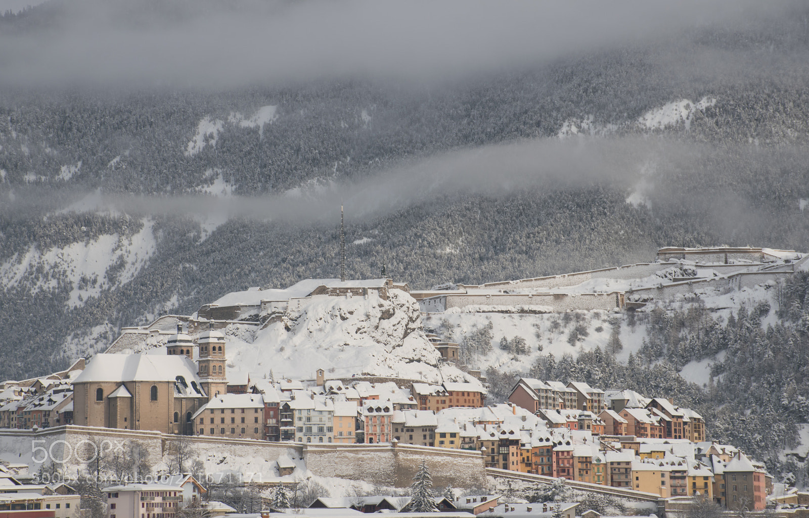 Nikon D5500 sample photo. Neve e fili di photography