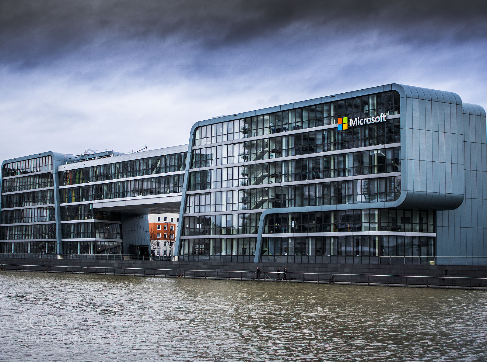 Canon EOS 760D (EOS Rebel T6s / EOS 8000D) sample photo. Microsoft cologne photography