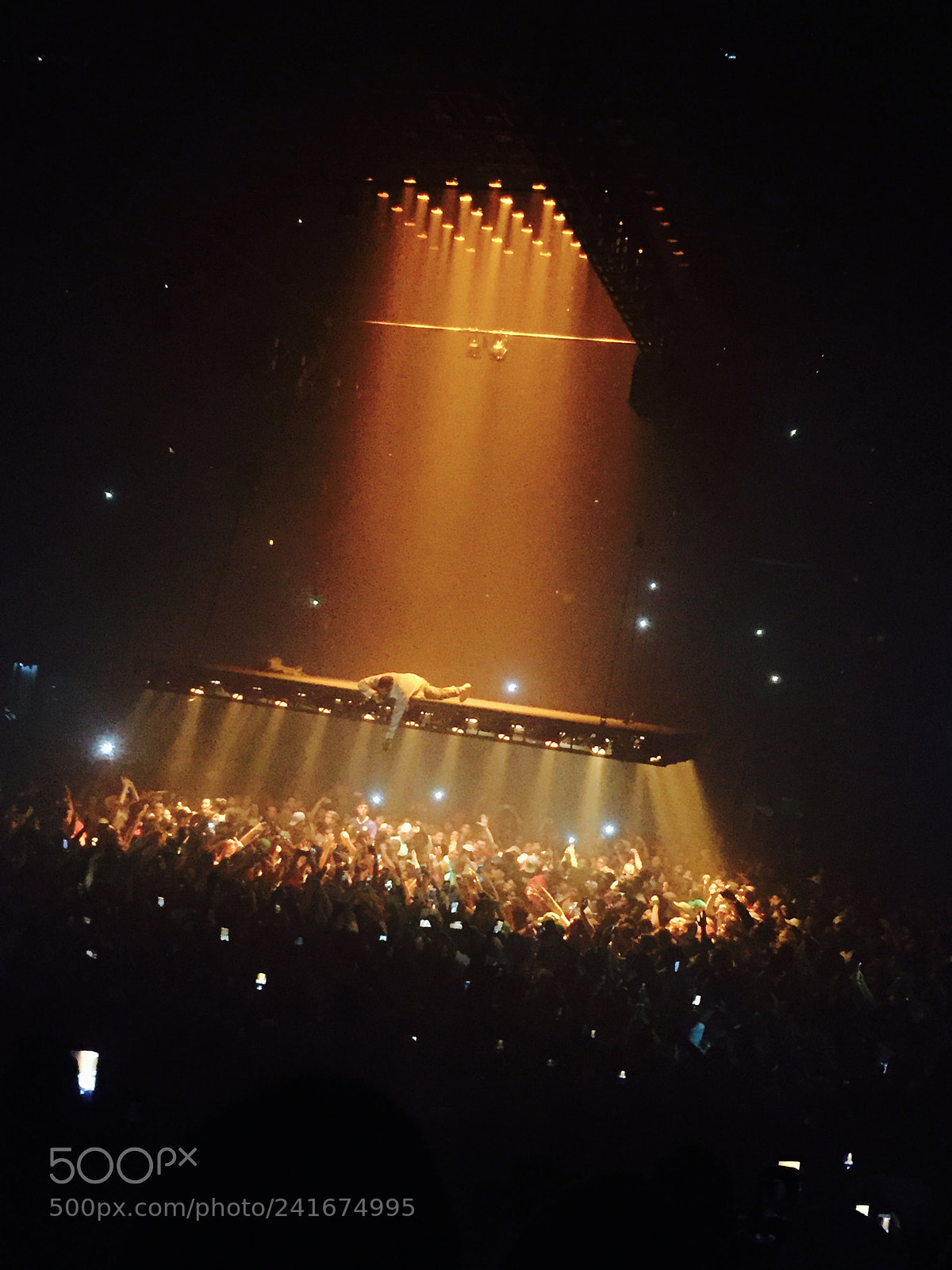 Apple iPhone 6 sample photo. Kanye west the life photography