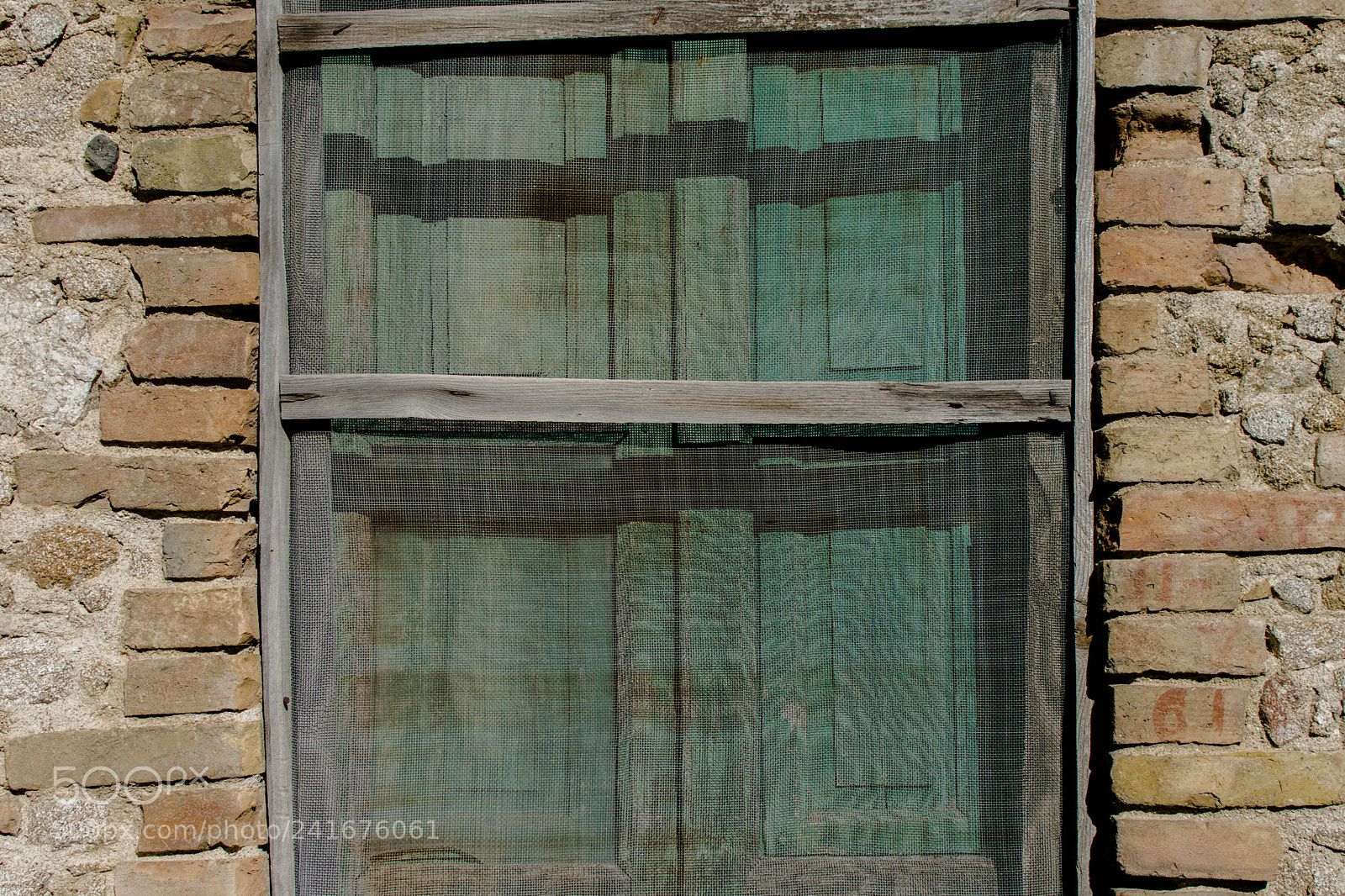Nikon D7200 sample photo. Fantino's window photography