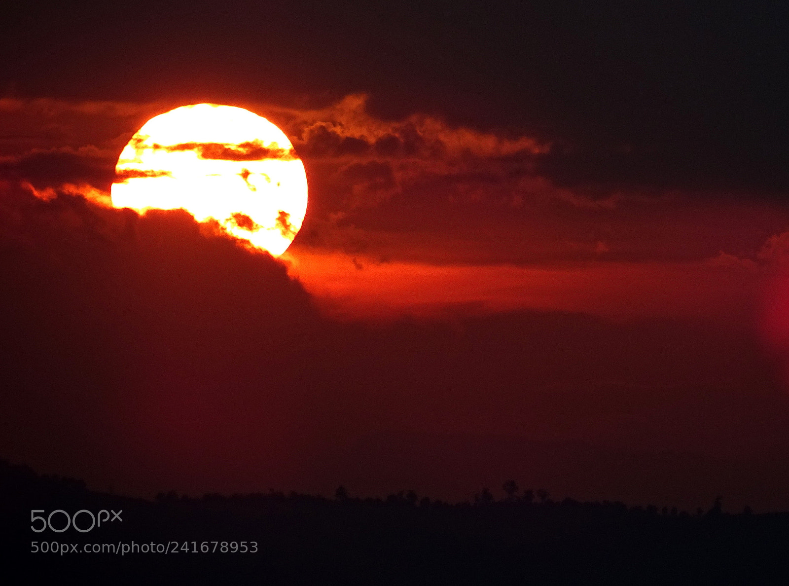 Sony Cyber-shot DSC-HX400V sample photo. Dark red sunset photography