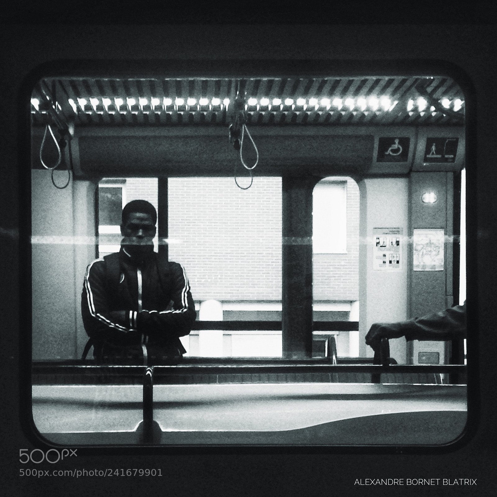 Apple iPhone 5c sample photo. Subway photography