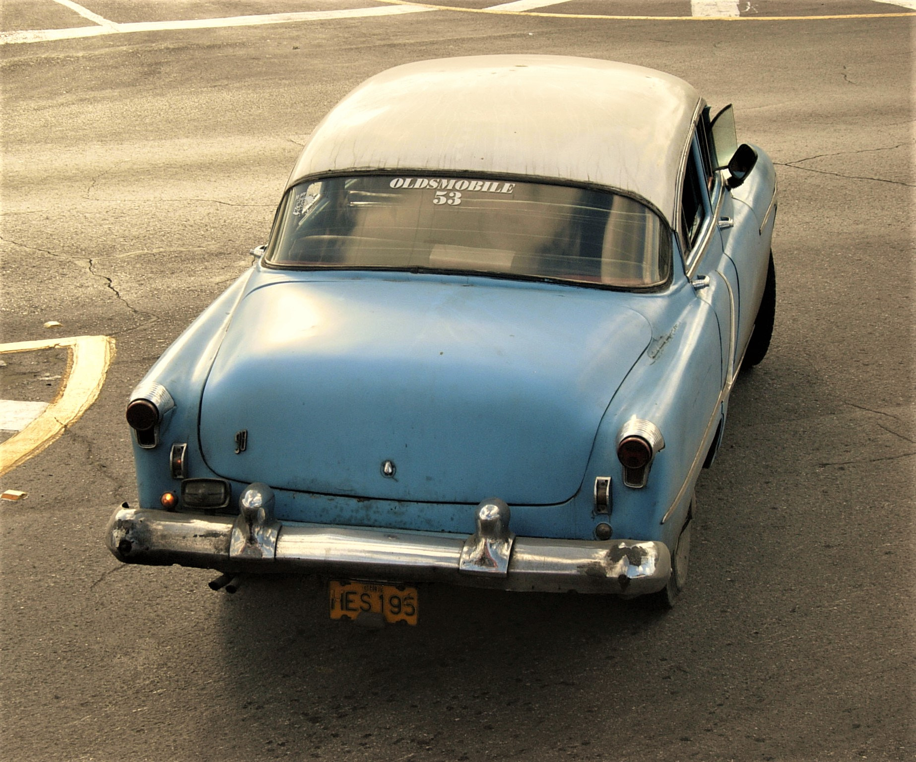 Nikon COOLPIX P4 sample photo. Oldsmobile in cuba photography