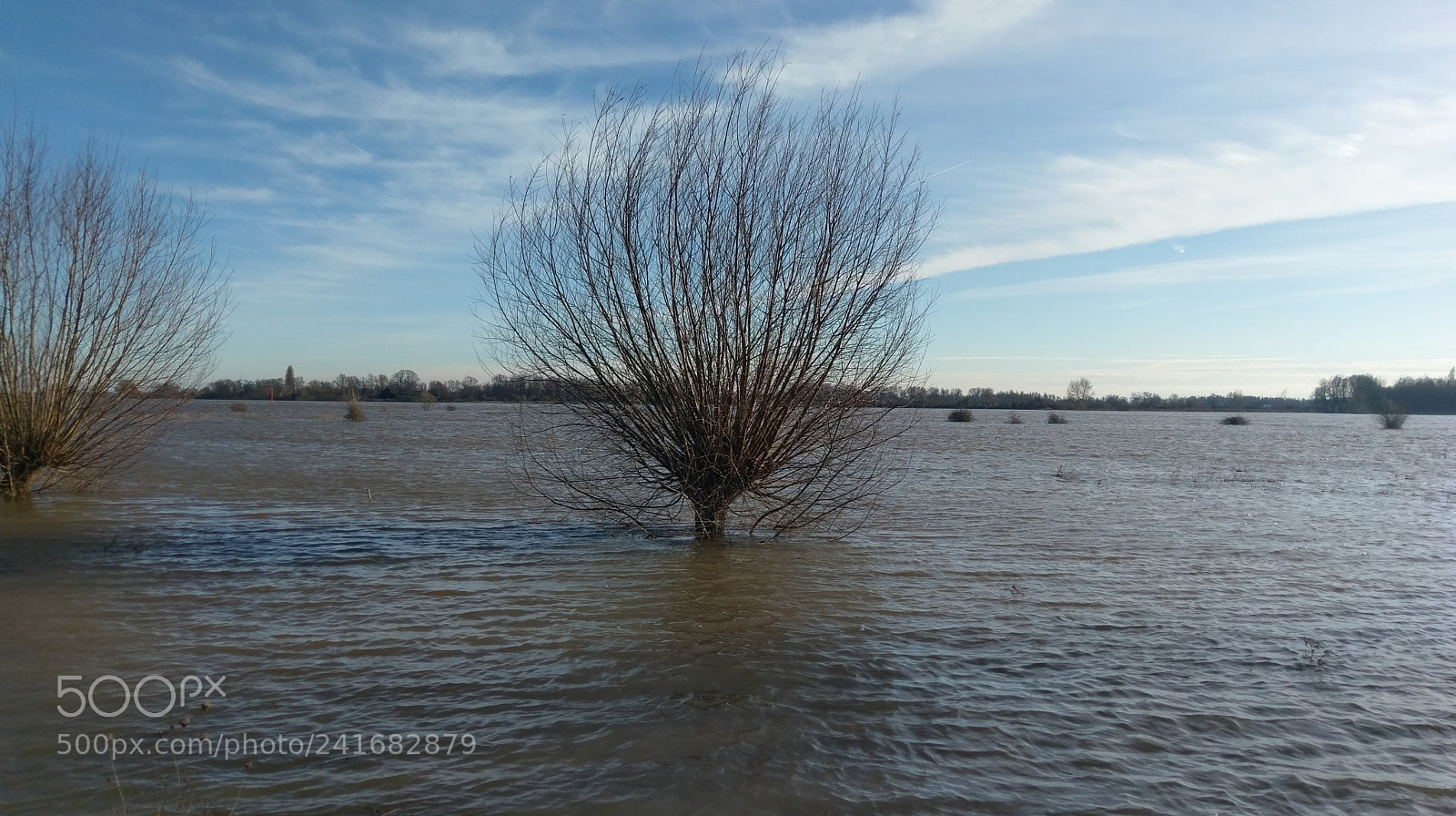 HTC 10 sample photo. River waal, high water photography