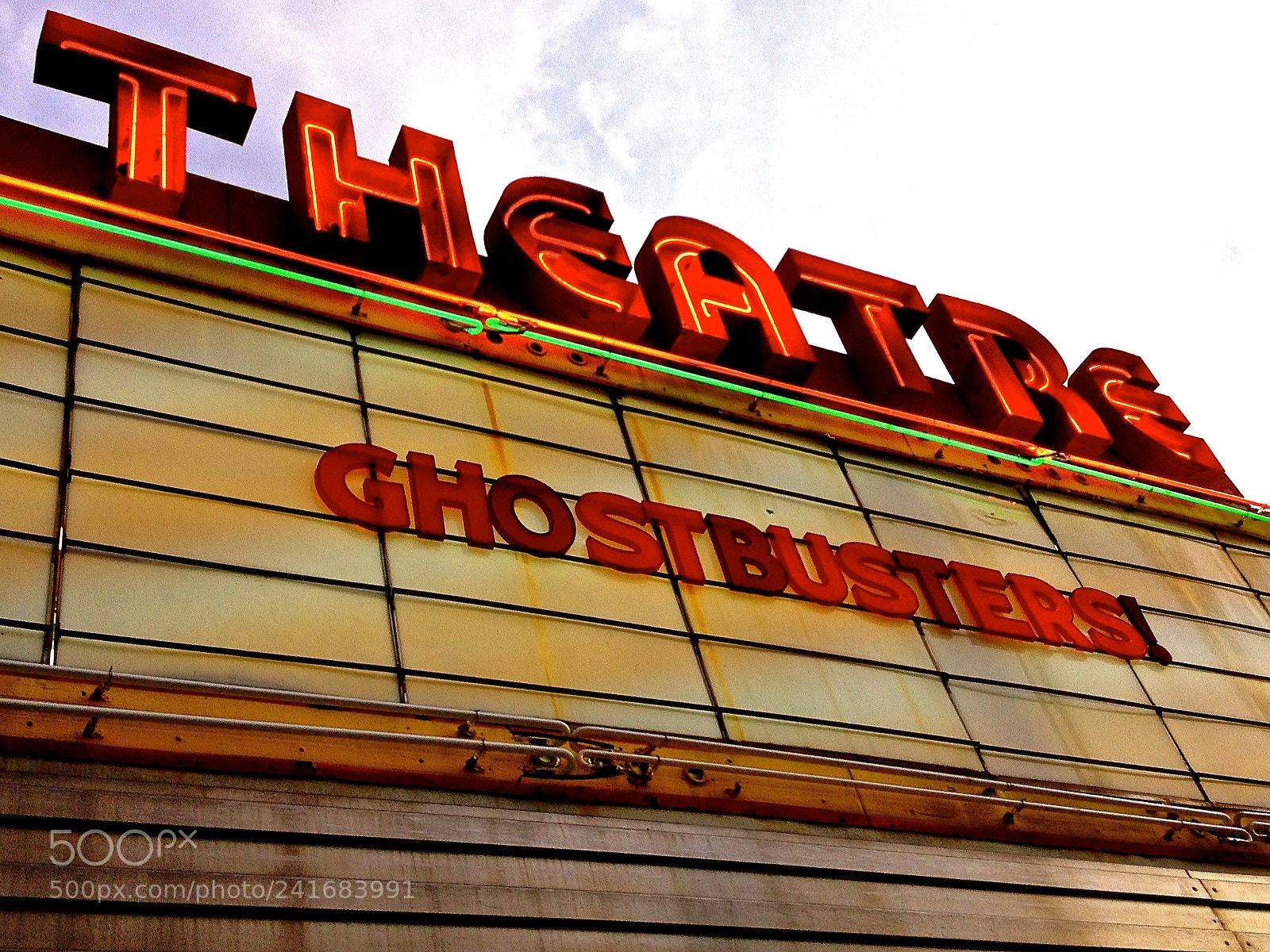 Apple iPhone 4S sample photo. Theatre photography